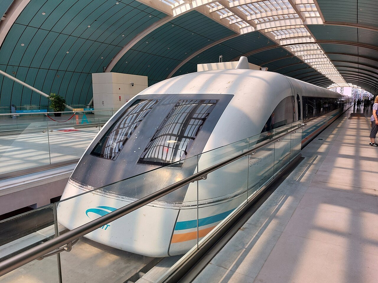 Tren maglev de Shanghái en una estación